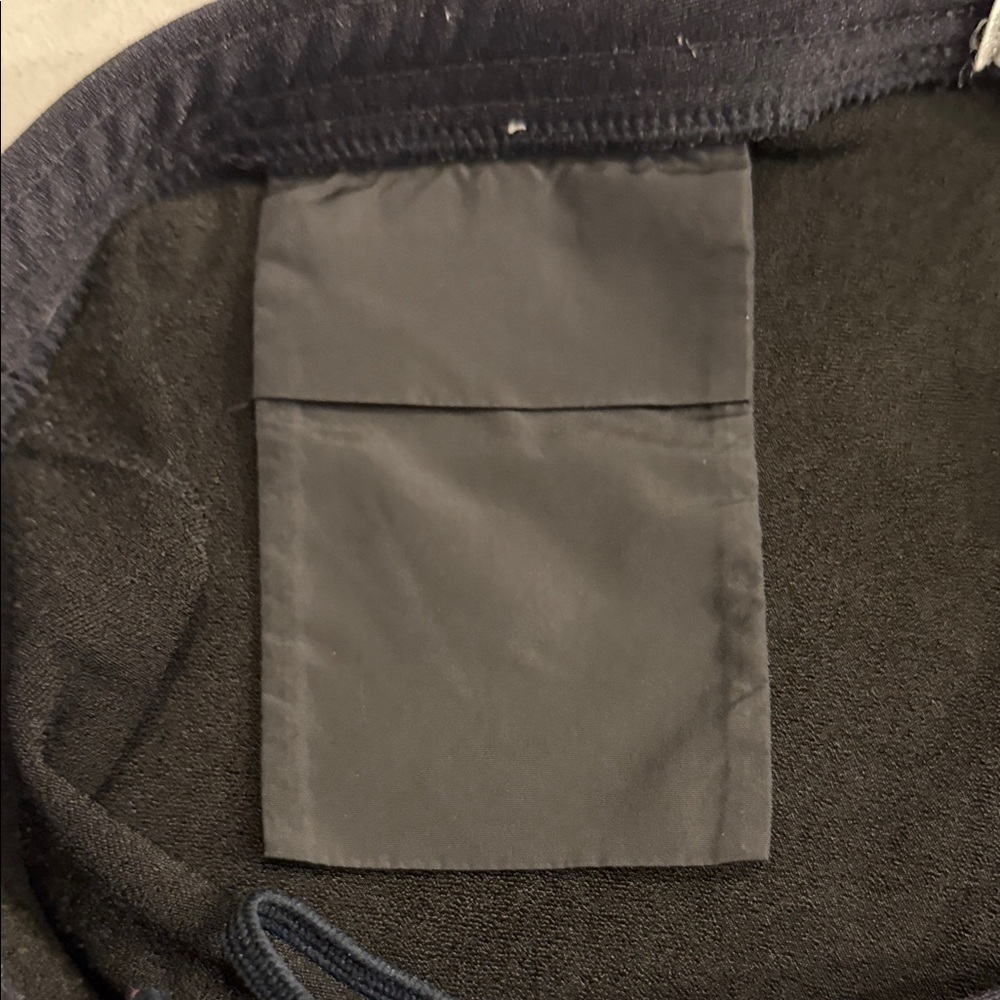 Pearl Izumi Black Technical Wear Leggings. Good condition. - Picture 6 of 7